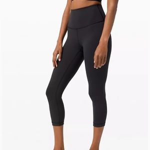 Lululemon Wunder Under crop